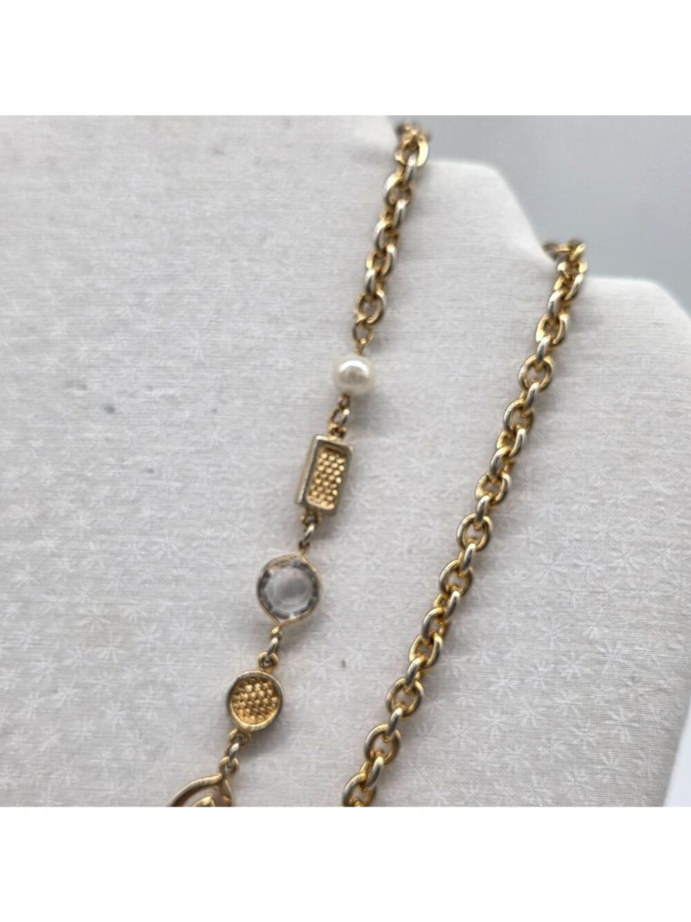 Vintage Gold Tone Fashion Necklace With Pearls & Clear Beads 37" Long - Picture 5 of 8